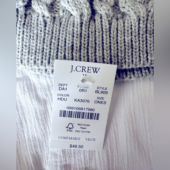 J.Crew Womens Cable Knit Pom Pom Beanie Hat. NWT. - Picture 5 of 6